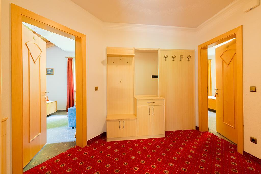 Garni Bergland Bed & Breakfast Racines Exterior photo